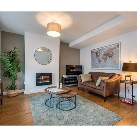 Central Belfast Apartments Belfast Work-Rest-Play R&R Bagian luar foto