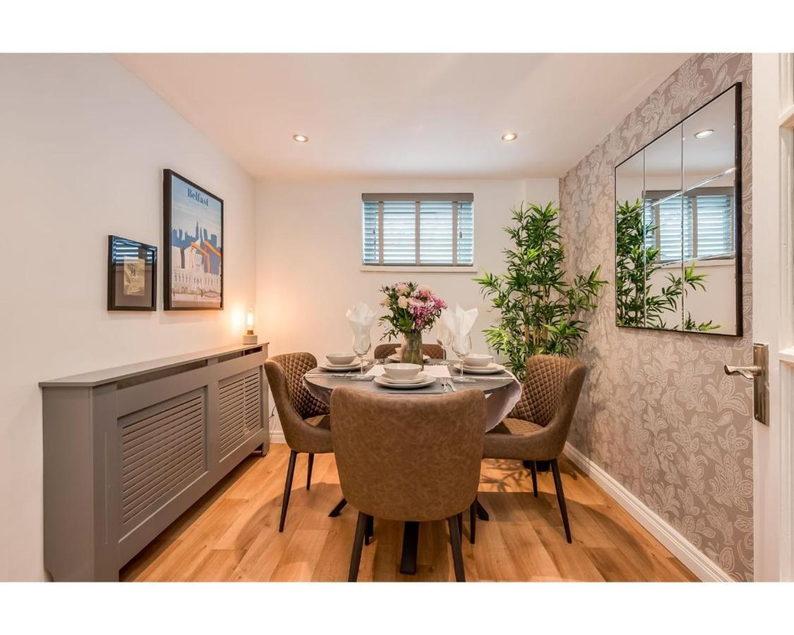 Central Belfast Apartments Belfast Work-Rest-Play R&R Bagian luar foto