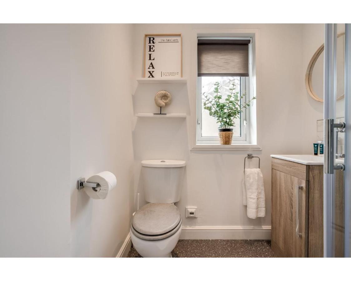 Central Belfast Apartments Belfast Work-Rest-Play R&R Bagian luar foto